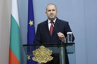Румен Радев няма да присъства на Парада на победата на 24 май в Русия