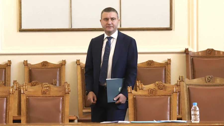 Горанов: Организатори на лотарийни игри са плащали такси и комисионни, а не 15% от обората