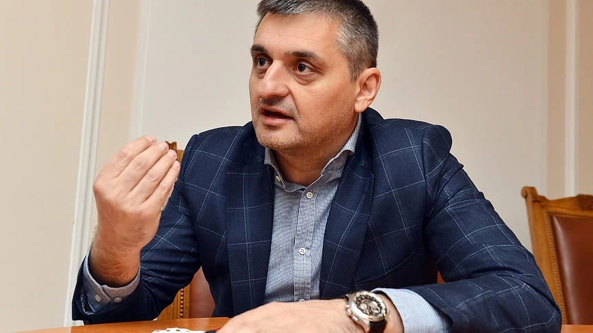 Кирил Добрев готов за лидер на БСП и за нов премиер