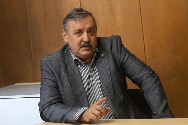 Кантарджиев: Ръстът на заболели в последните осем дни е смущаващ