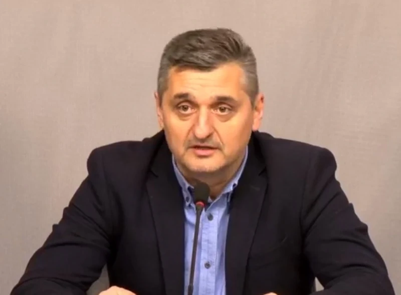 Кирил Добрев: С компроматните войни БСП губи избори в 90-та мин. - и парламентарните, и останалите 