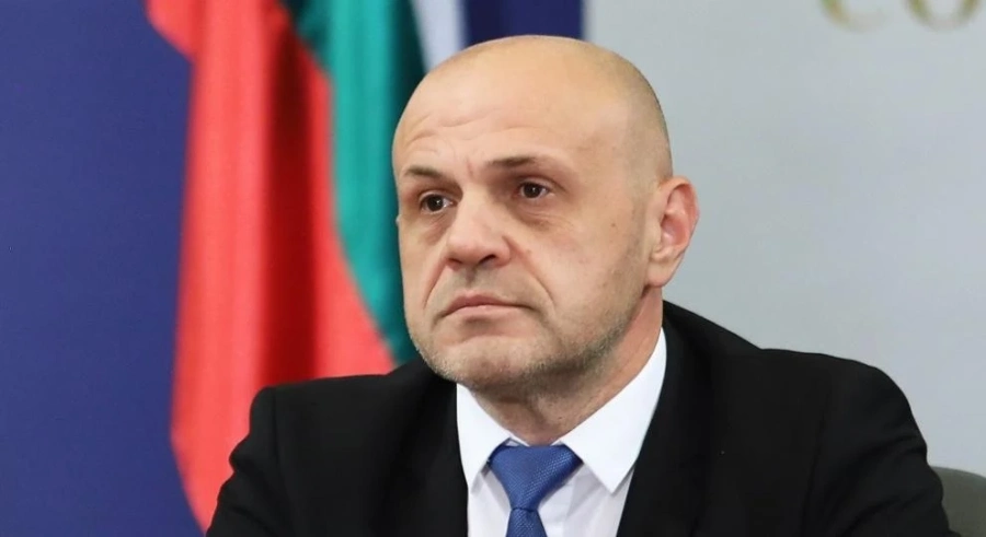 Дончев: Вотът не мина, защото няма никакъв мотив за предсрочни избори