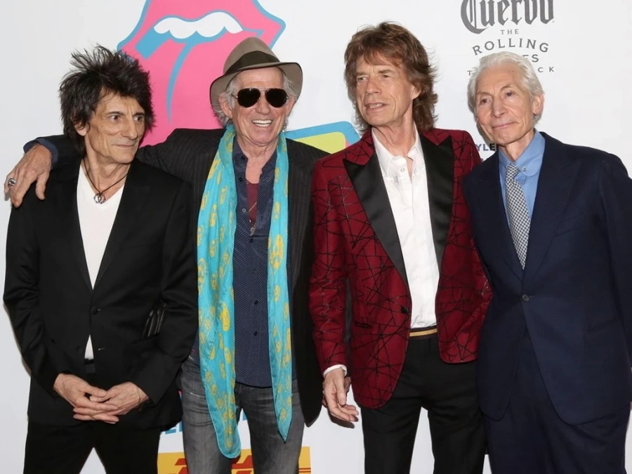 Rolling Stones пуснаха парче с Джими Пейдж, смятано за изгубено (ВИДЕО)