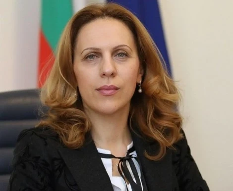 Министърът на туризма Марияна Николова: Започвам спешни срещи с бранша 