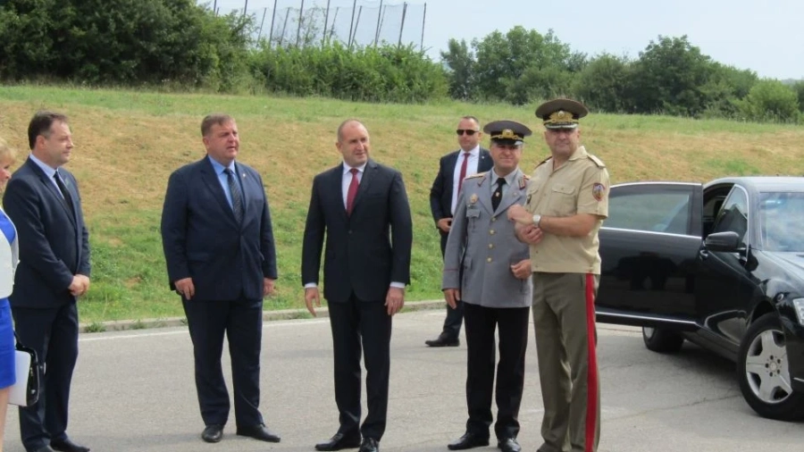 Министър Красимир Каракачанов: ВМРО настоява за еднократна финансова помощ за най-засегнатите от пандемията