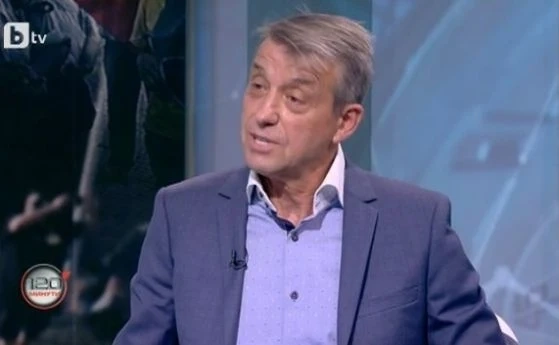 Проф. Коста Костов: Изключително разочарован съм от моя началник ген. Мутафчийски