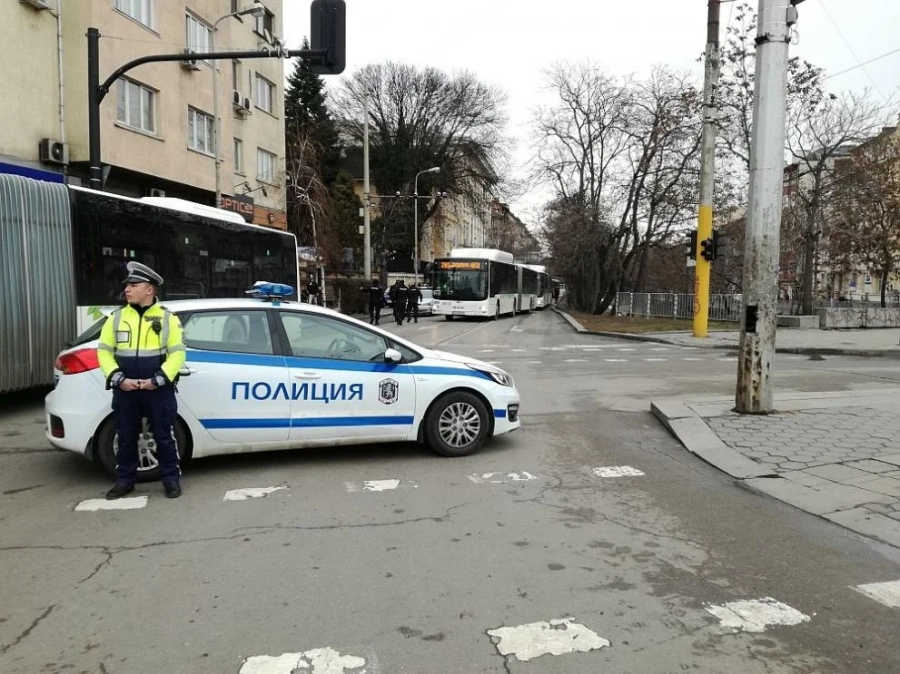 Близкият до Иванчева Петър Кърджилов нападна пенсионерка на Орлов мост