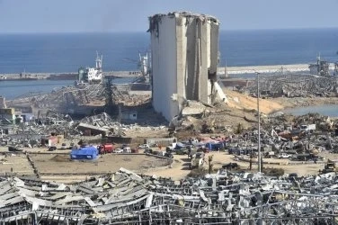 Ливанският президент отхвърли вероятността експлозията в Бейрут да е била причинена от склад с оръжия на Хизбула