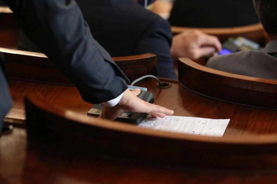 ГЕРБ и ВМРО започнаха първата консултация за нова Конституция и ВНС