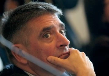 Критиците на Данаил Кирилов питат законен ли е списъкът \