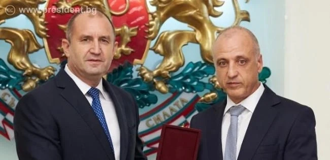 Радев назначи официално Емил Тонев за началник на НСО  