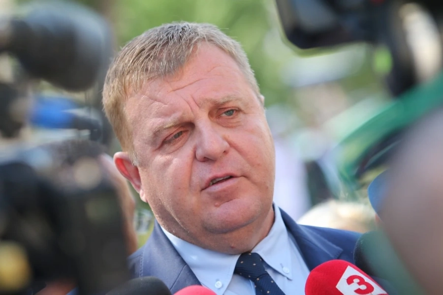 Каракачанов: Продължавам да разграничавам протестиращите