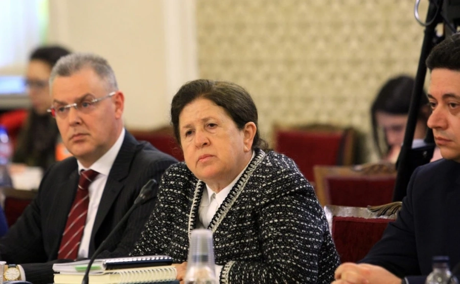 Депутатите прекратиха правомощията на председателя на ЦИК Стефка Стоева