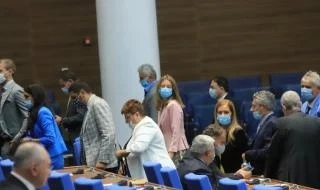 9 септември разпали политическите страсти в парламента