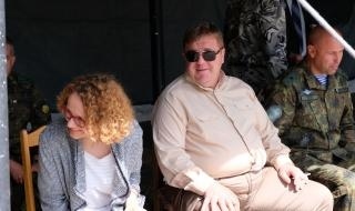 Лавина от реакции в Северна Македония след изявлението на Каракачанов