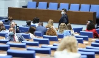 Депутатите решиха окончателно: смесено гласуване