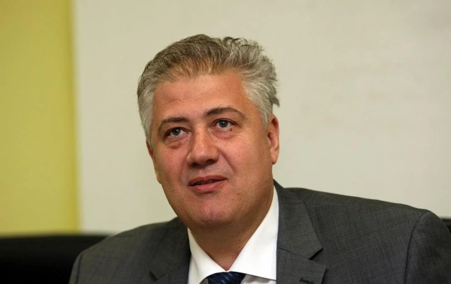 Проф. Балтов: Трябва затягане на мерките, но не затваряне на градовете