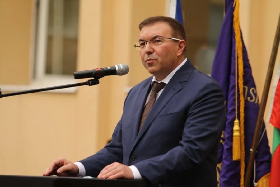 Утре проф. Костадин Ангелов на посещение в Пловдив