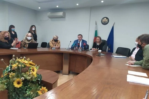 Здравният министър: В Пловдив ситуацията с COVID-19 е под контрол