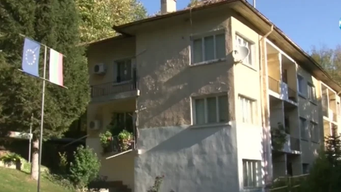 В \'Качулка\' нападнаха екипа на NOVA, няма карантина при 54 заразени (ВИДЕО)