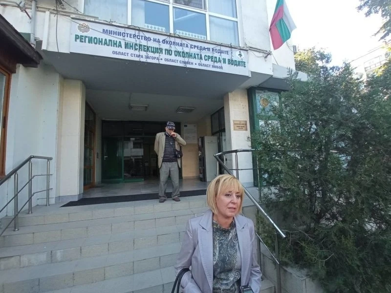 Манолова: Здравният министър да въведе правила за промишлените обекти в населените места