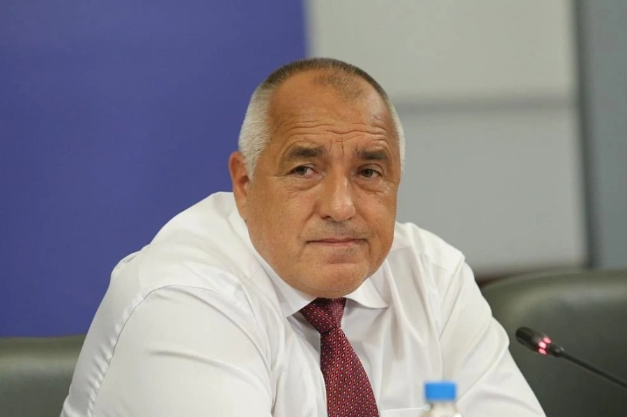 Борисов към лекарите: Месеци наред водите неравна битка с коронавируса