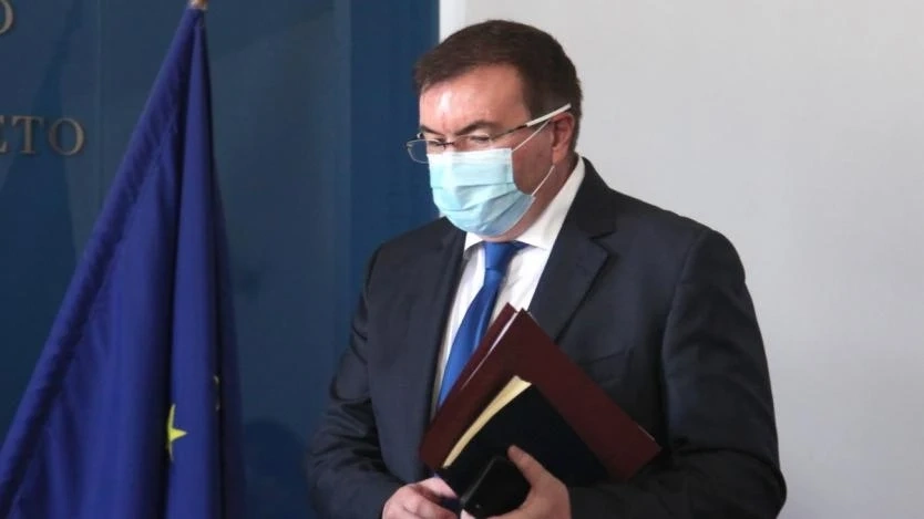 Aнгeлoв: Дoĸaтo чиcлaтa ca тaĸивa, пpeпopъĸaтa ми e дa нe ce пътyвa дo Блaгoeвгpaд