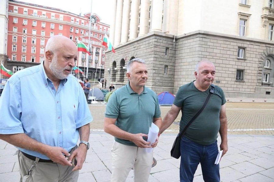 Коронавирусът спря протестите в София