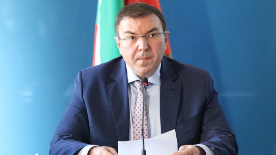 Министър Ангелов: Навлизаме в сериозна фаза на епидемията