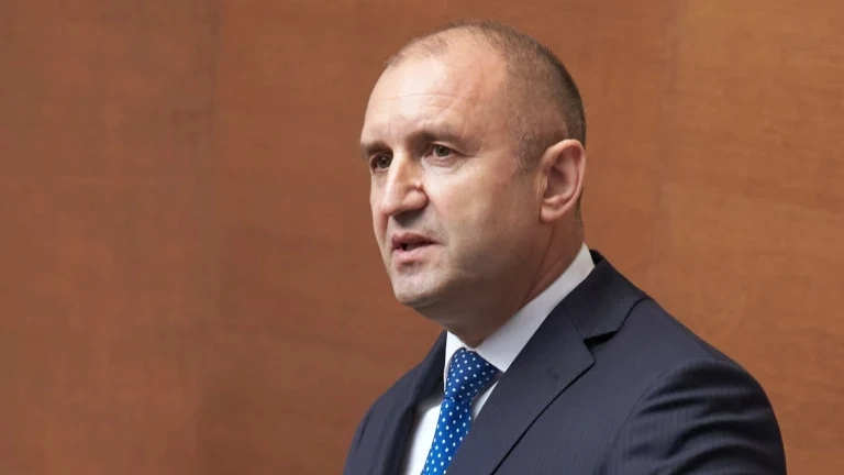 Президентът Румен Радев: Лозунгът „Мутри, вън“ вещае края на узурпаторите на прехода
