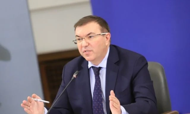 Здравният министър: Ваксината за коронавирус ще е безплатна за всички