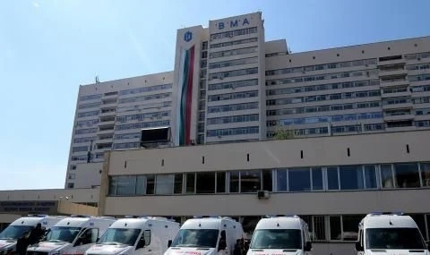 Четирима медици се заразиха повторно с COVID-19, лекуват ги във ВМА