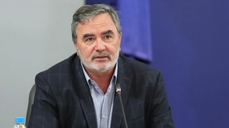 Още на Коледа може да получим ваксината срещу COVID-19, прогнозира Кунчев