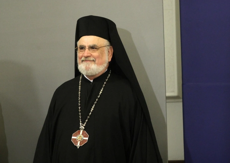 Епископ Тихон: Тежкият път минава през болестта, лекият – през ваксинацията