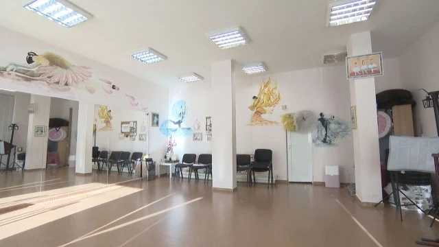 Школите за изкуства и танци излизат на протест