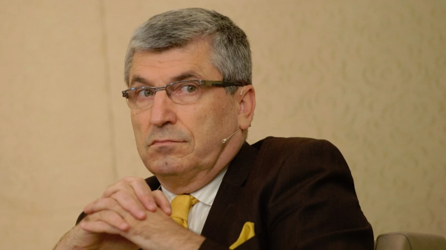 Илиян Василев: Навални бламира цялата медийна машина, не може да загуби