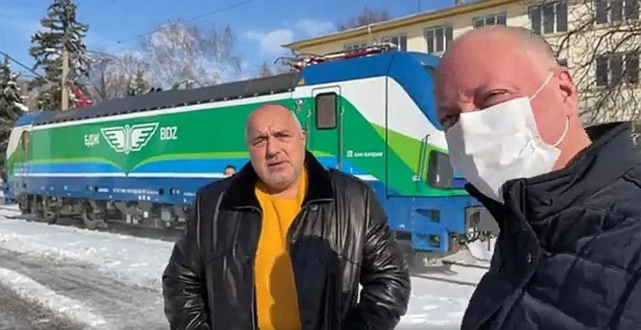 Борисов разгледа новите мерцедес локомотиви на БДЖ