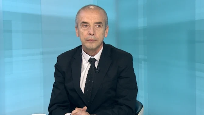 Доц. Мангъров: Ако исках да вляза в политиката, щях да бъда кандидат на друга партия