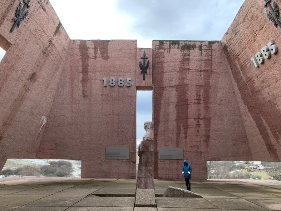 МО: Министерството може да отпусне средства за Пантеона, но кметът трябва да поиска