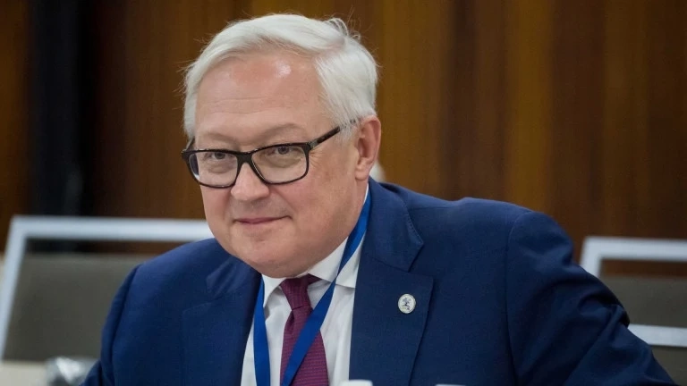 Русия остава в \'Открито небе\', ако САЩ се върнат