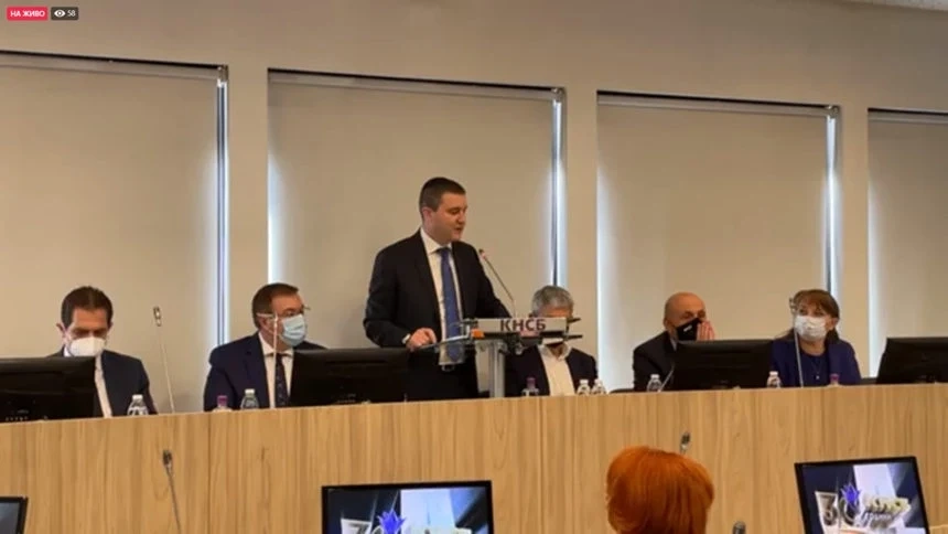 ГЕРБ презентира отново \'министъра на ДПС\' Горанов