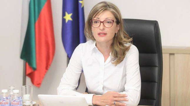 Екатерина Захариева е с Covid-19