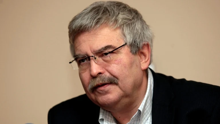 Доц. Емил Хърсев: Държавата трябва да суче от бизнеса, а не обратното