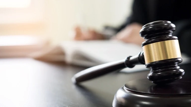 Съдът задължи МВР да даде информация за побоя над журналиста Димитър Кенаров