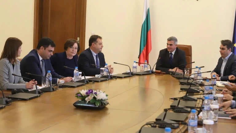 Янев иска общините да работят, Даниел Панов -  приоритет е санирането