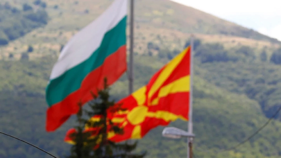 Македонците се чудят: България не ни пуска в ЕС, ама ще ни води в космоса