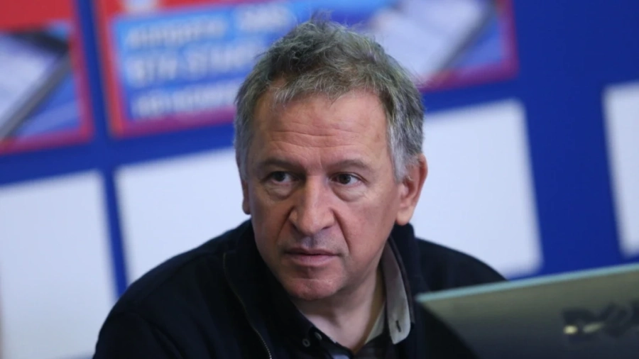 Група лекари защитиха Стойчо Кацаров и порицаха източването на Здравната каса в отворено писмо 