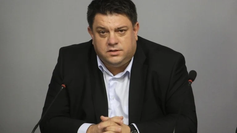 Оставката на Корнелия Нинова не била на дневен ред