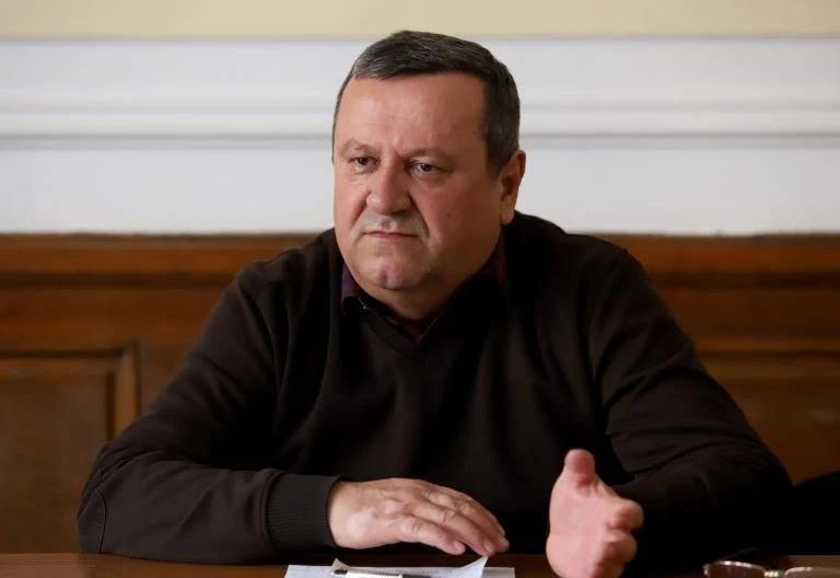 С предложението на служебния кабинет за пенсиите хората реално ще получават с 10 лева по-малко