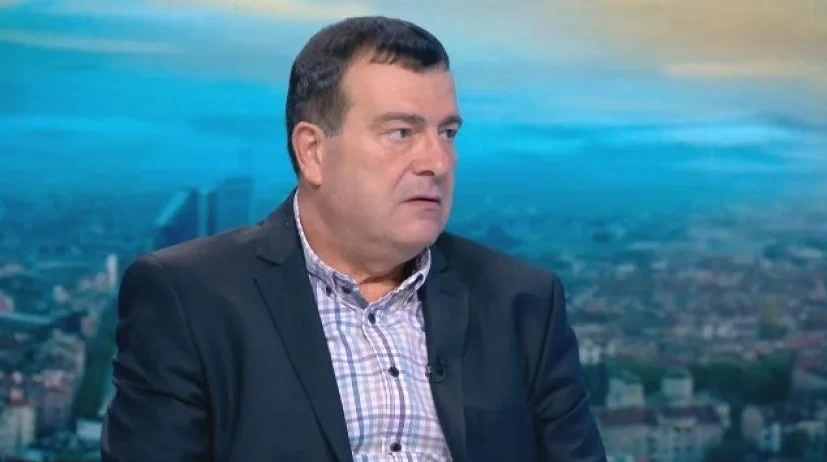 МЗ: Дo дни пpeдcтoи зaтягaнe нa СОVІD мepĸитe